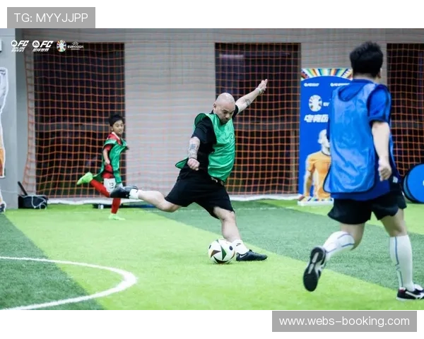 巫山小伙夏奇从小热爱足球 代表家乡出战渝超展现自豪与担当 巫山小伙夏奇从小热爱足球 代表家乡出战渝超展现自豪与担当